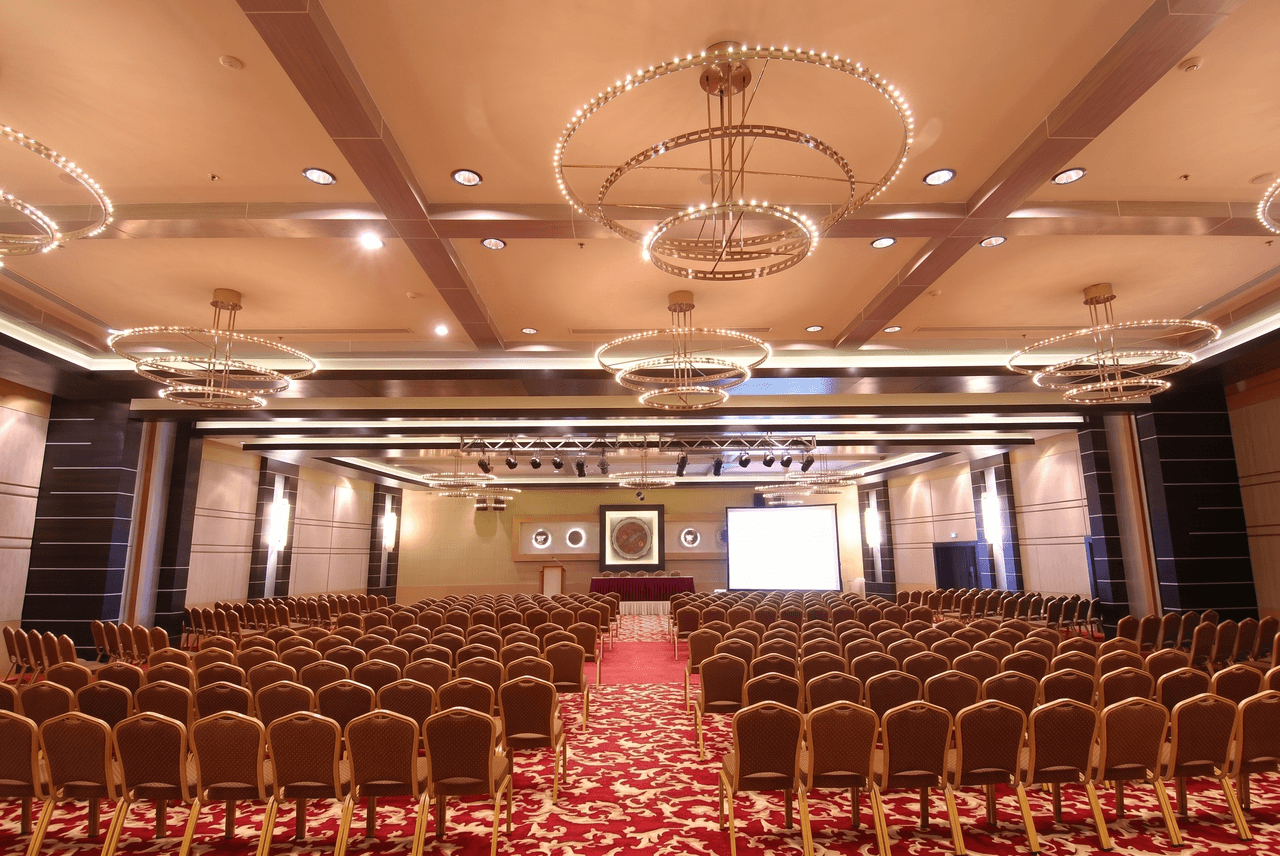 Dedeman Konya Hotel — Banketçi banket mobilya kurulumu