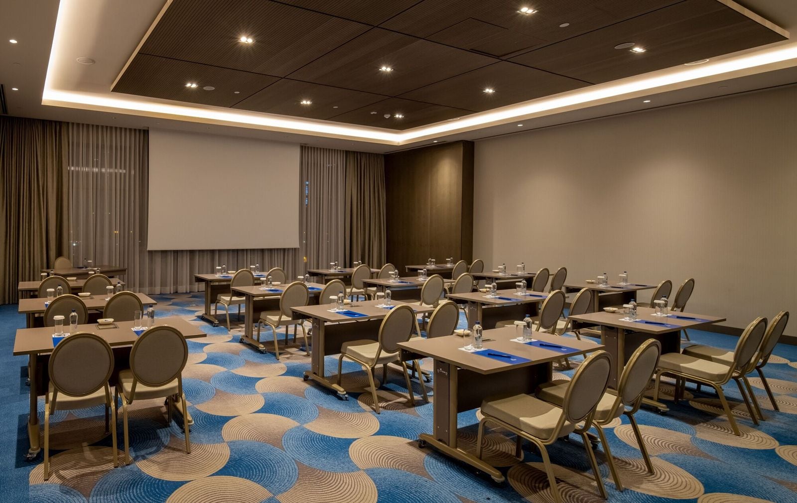 MALL OF ISTANBUL HILTON · ISTANBUL